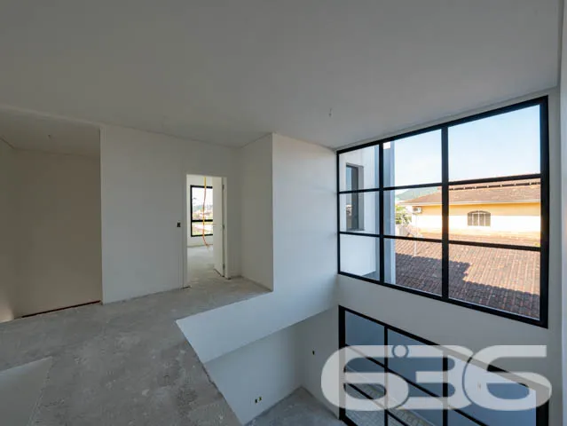 IMÓVEL DE ALTO PADRÃO NO BAIRRO IRIRÚ - COM SUÍTE
