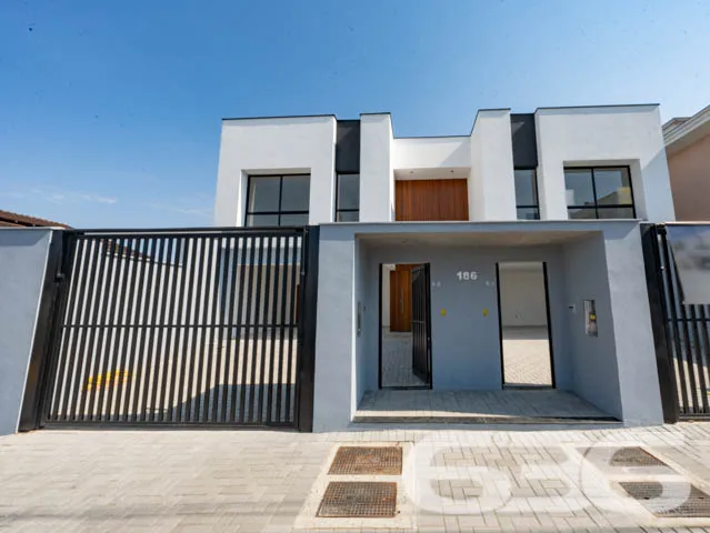IMÓVEL DE ALTO PADRÃO NO BAIRRO IRIRÚ - COM SUÍTE