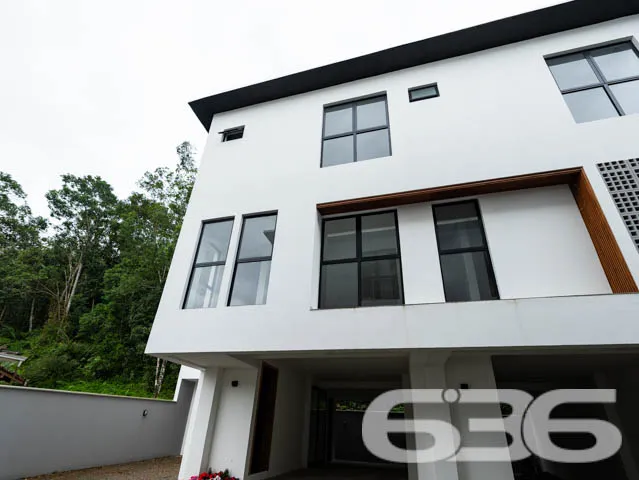 IMĂVEL COM SUĂTE E CLOSET + DORMITĂRIO NO BAIRRO B