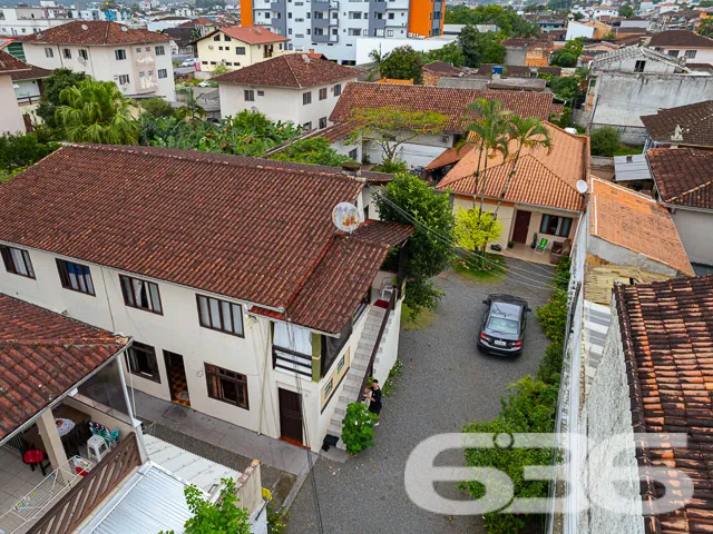 VENDE-SE IMÓVEL COM INVESTIMENTO SEGURO E RENTÁVEL
