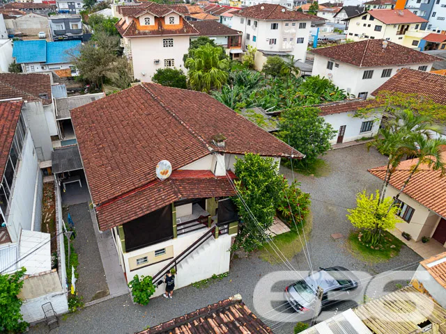 VENDE-SE IMÓVEL COM INVESTIMENTO SEGURO E RENTÁVEL