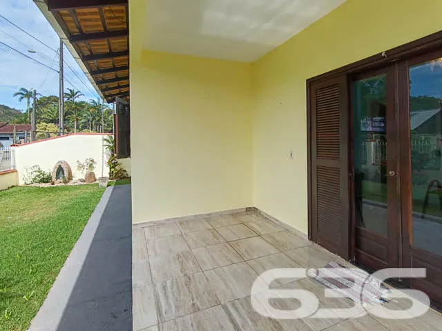 IMÓVEL COM SUÍTE + 2 DORMITÓRIOS EM UBATUBA
Descu