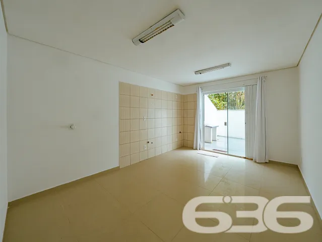 GEMINADO COM 2 DORMITÓRIOS NO BAIRRO JOÃO COSTA!