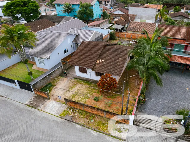 IMÓVEL À VENDA NO BAIRRO AVENTUREIRO COM AMPLO TER