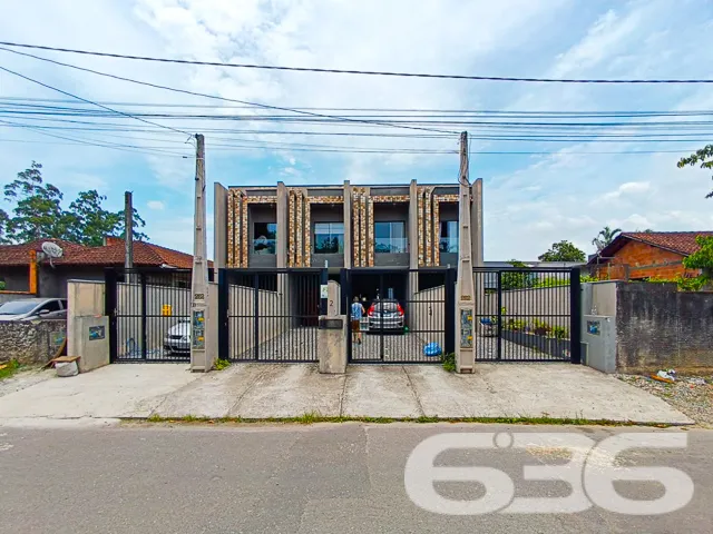 VENDE-SE SOBRADO COM 2 DORMITĂRIOS NO BAIRRO JARDI