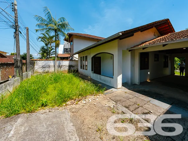 CASA COM 2 DORMITÓRIOS NO BAIRRO SANTO ANTÔNIO
De
