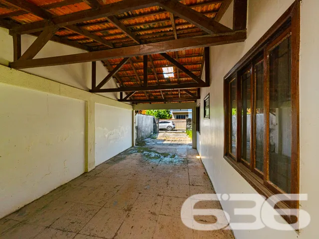 CASA COM 2 DORMITÓRIOS NO BAIRRO SANTO ANTÔNIO
De