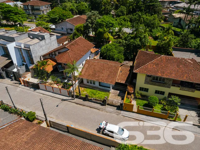 CASA COM 2 DORMITÓRIOS NO BAIRRO SANTO ANTÔNIO
De