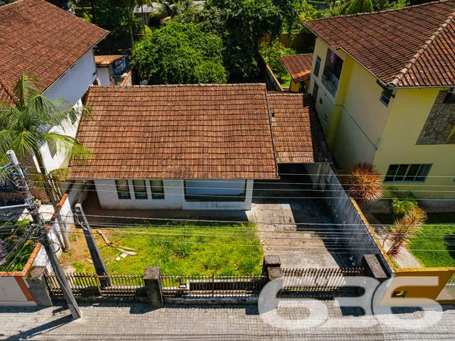 CASA COM 2 DORMITÓRIOS NO BAIRRO SANTO ANTÔNIO
De