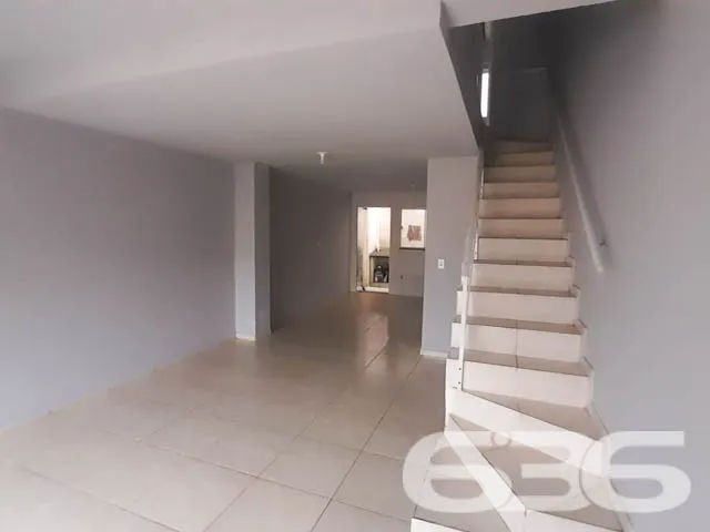 IMĂVEL COM SUĂTE + 2 DORMITĂRIOS NO BAIRRO PARANAG