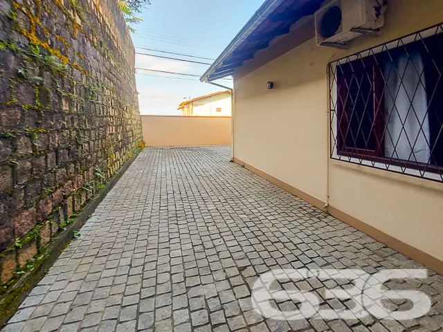 Descubra a casa dos seus sonhos no coração de Join