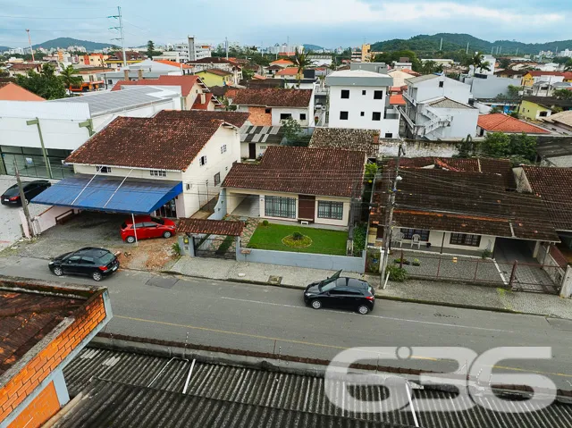 Descubra um lar encantador e perfeitamente localiz