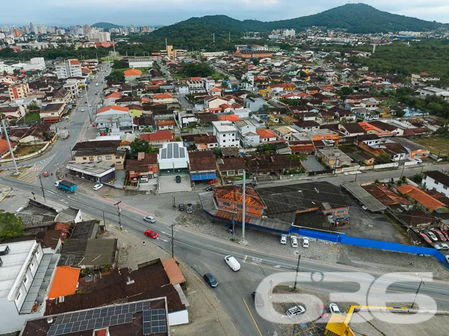 Descubra um lar encantador e perfeitamente localiz