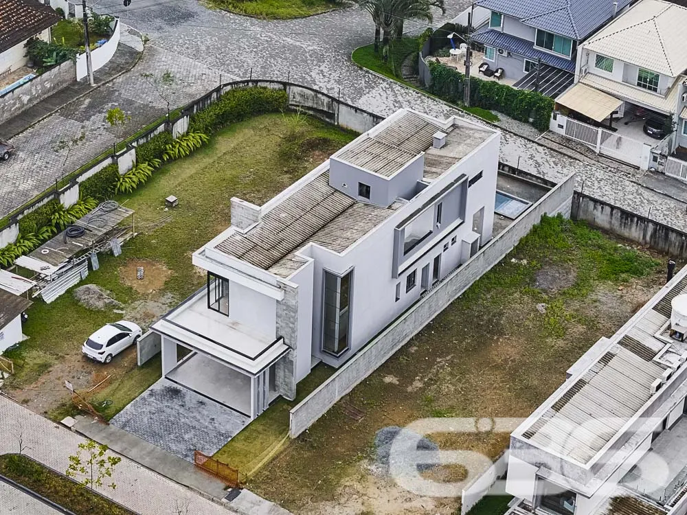 Sofisticação e Conforto em Joinville – Residência