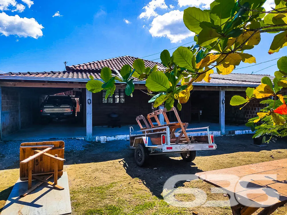 Descubra o Charme da Tranquilidade! Sua Nova Casa