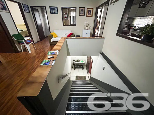 Amplo Sobrado Residencial e Comercial no Bairro Co