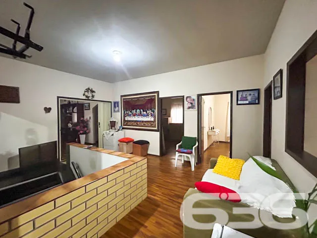 Amplo Sobrado Residencial e Comercial no Bairro Co