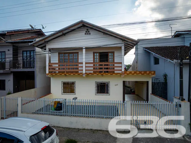 Explore a versatilidade e o potencial deste sobrad