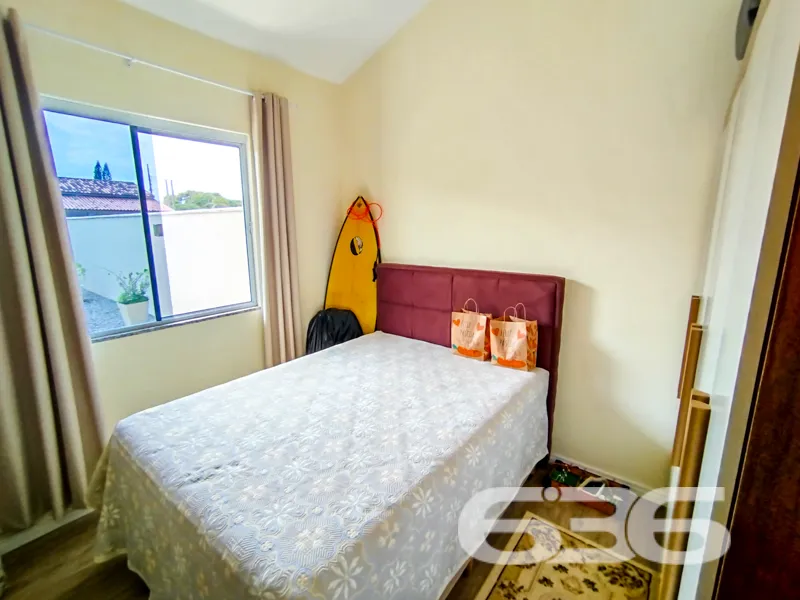 Residência térrea mobiliada a 200 metros do mar! A