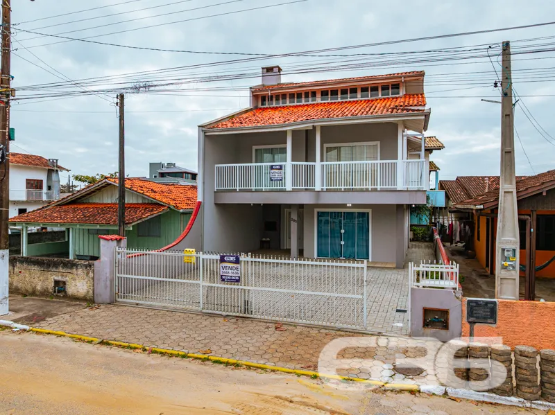 Você sonha em viver numa cidade litorânea encantad