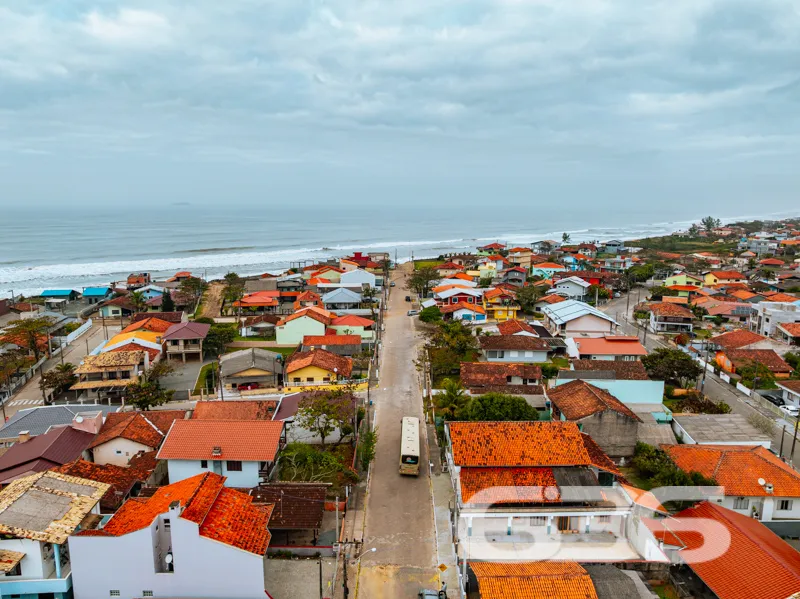 Você sonha em viver numa cidade litorânea encantad