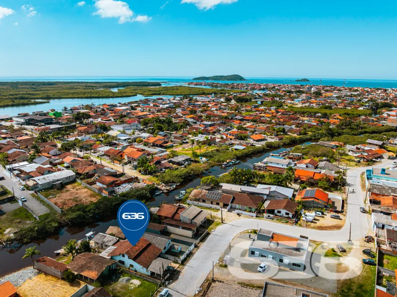 Oportunidade Excepcional: Seu Novo Lar em Balneári