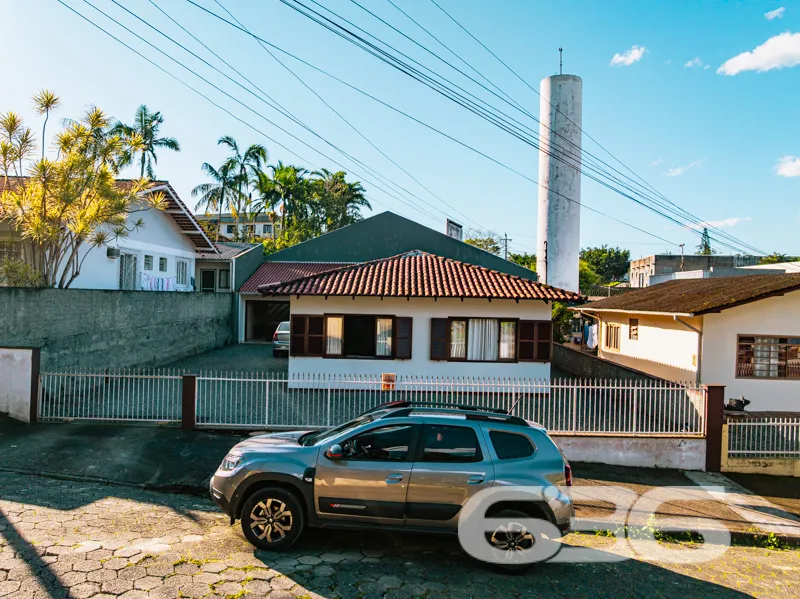 Descubra o encantador refúgio residencial que você