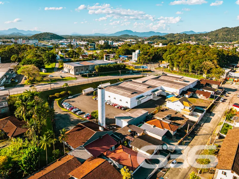 Descubra o encantador refúgio residencial que você