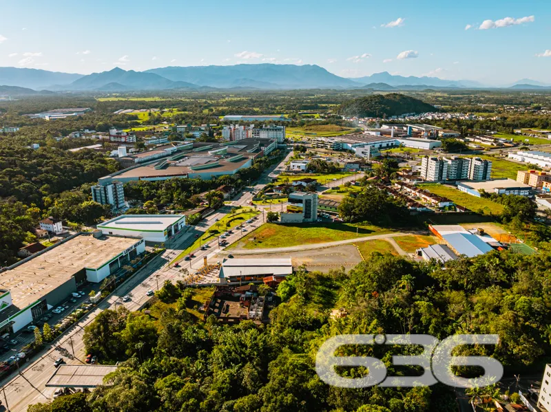 Descubra o encantador refúgio residencial que você