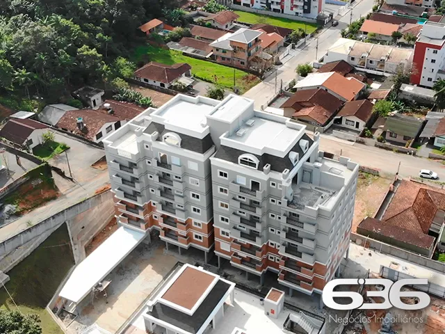 Cobertura plana à venda no Costa e Silva, Joinvill