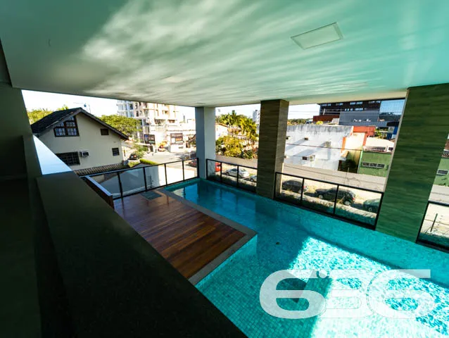 BELO APARTAMENTO NO BAIRRO ANITA GARIBALDI
Reunin