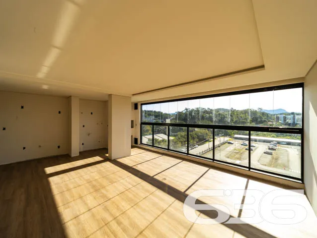 BELO APARTAMENTO NO BAIRRO ANITA GARIBALDI
Reunin