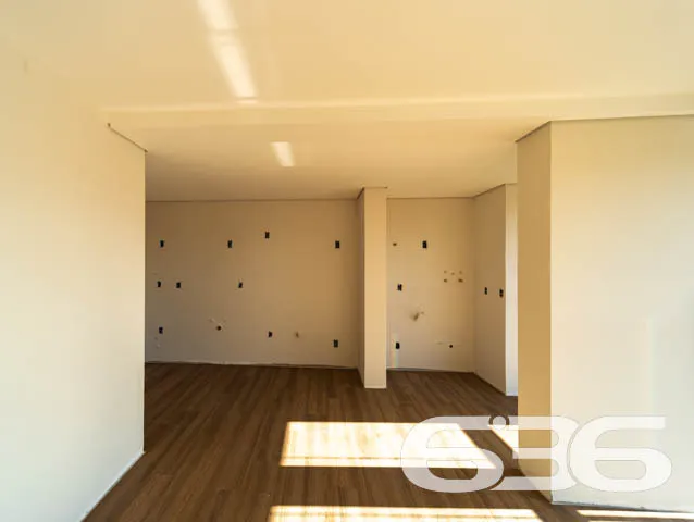 BELO APARTAMENTO NO BAIRRO ANITA GARIBALDI
Reunin