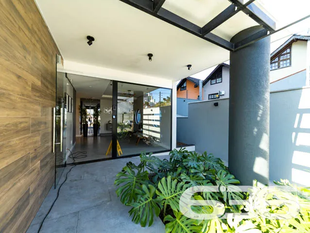BELO APARTAMENTO NO BAIRRO ANITA GARIBALDI
Reunin