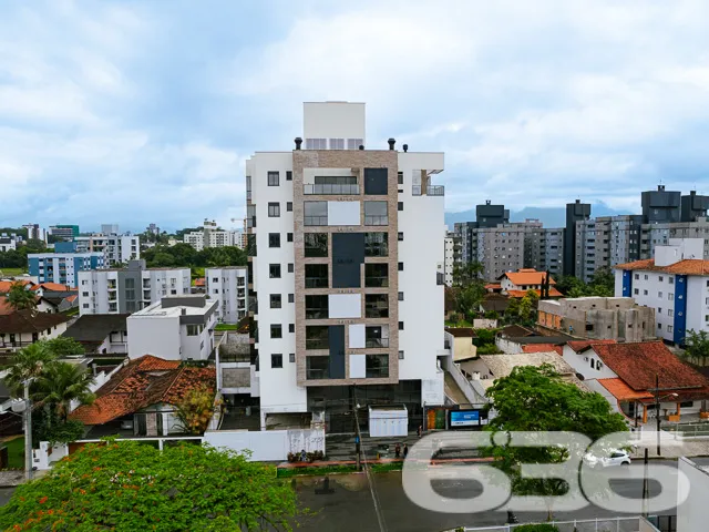 VENDE-SE GIARDINO COM SUÍTE + 2 QUARTOS NO BAIRRO