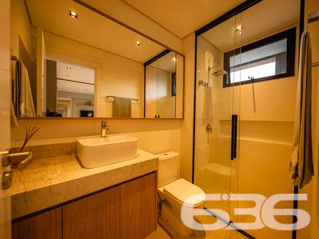 SEU NOVO LAR! APARTAMENTO DE ALTO PADRÃO COM 3 SUÍ