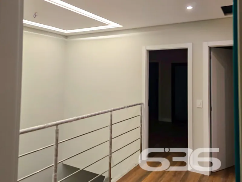 BelĂssima casa Ă venda com 3 suĂtes e 2 vagas de g
