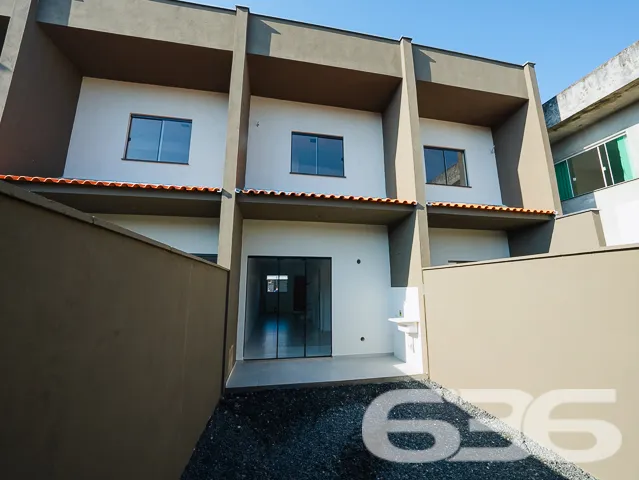 Este geminado sobrado em Joinville, SC,  represent