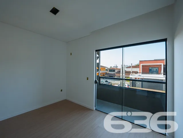 Este geminado sobrado em Joinville, SC,  represent