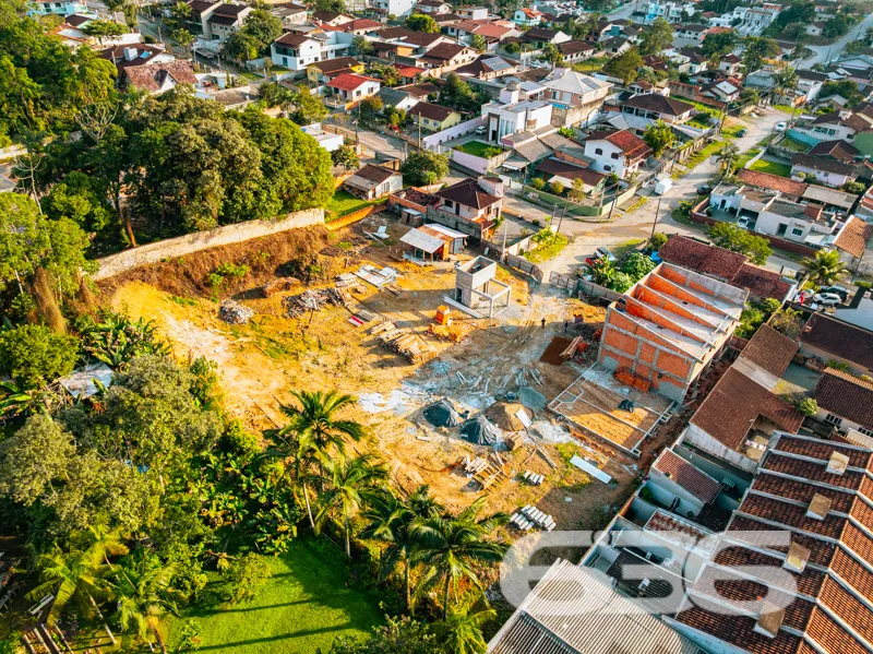 Descubra o Sobrado dos Seus Sonhos em Joinville!