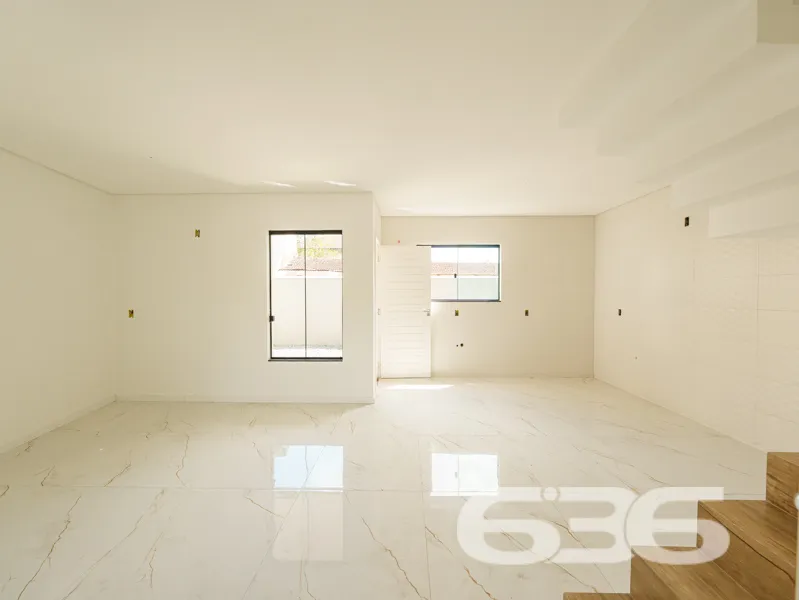 MagnĂfica Oportunidade em Joinville: Sobrado de Al