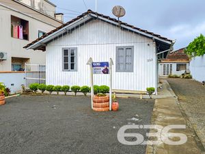 ResidĂȘncia - Paranaguamirim - Joinville